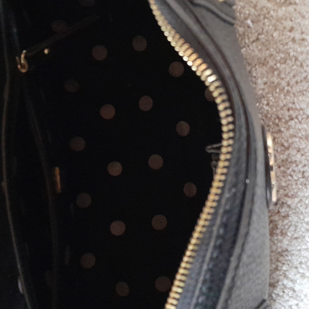 Handbag - Picture 6 of 8